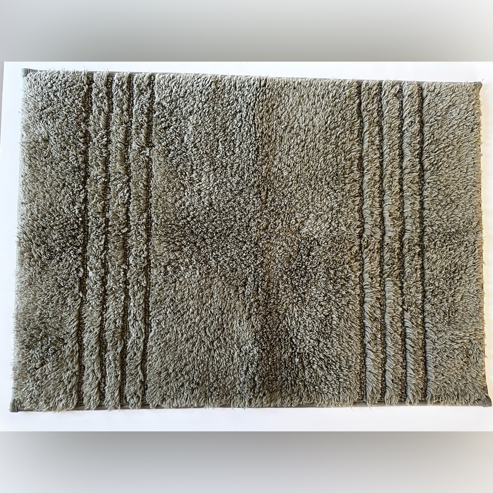 Olive Green Bath Mat 17x24 Soft Absorbent Non Slip Bathroom Rug